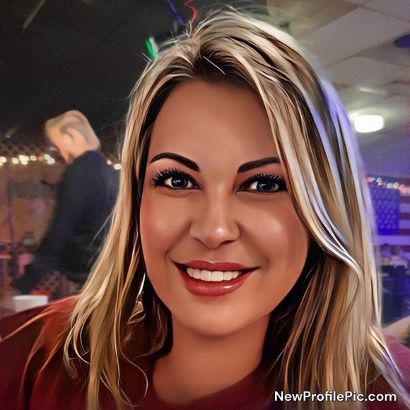 Meet your Posher, Sarah - Picture 2 of 2